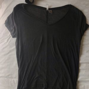 Long gray t shirt